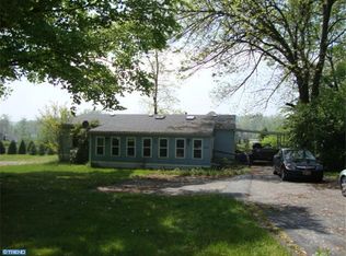354 W Swartzville Rd, Reinholds, PA 17569