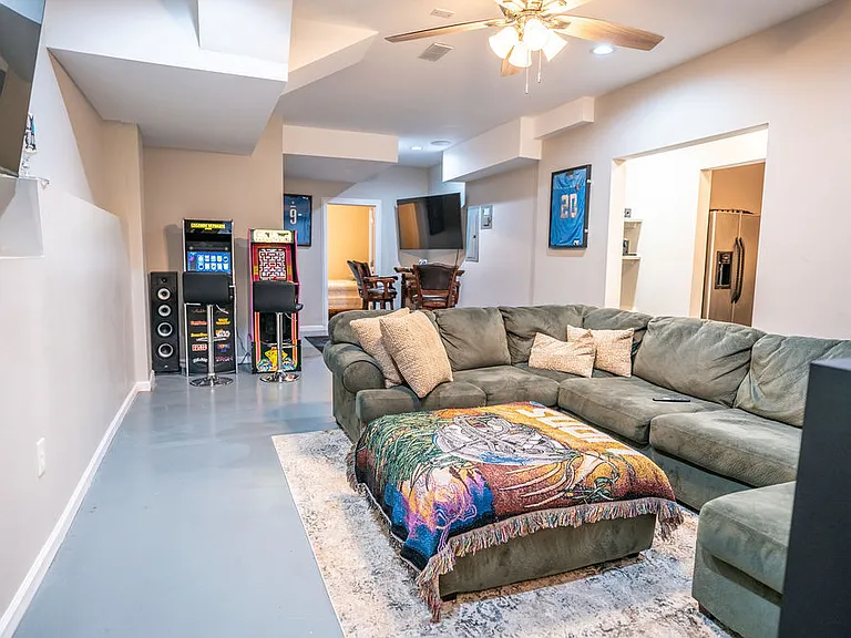 80 Adrians Ln #BASEMENT — Photo 33