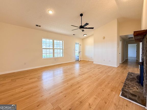 5th image of 1492 Highway 198