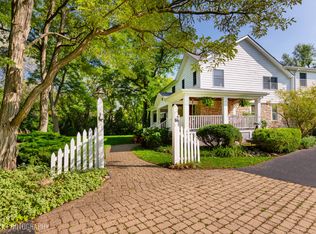 107 Bradwell Rd, Inverness, IL