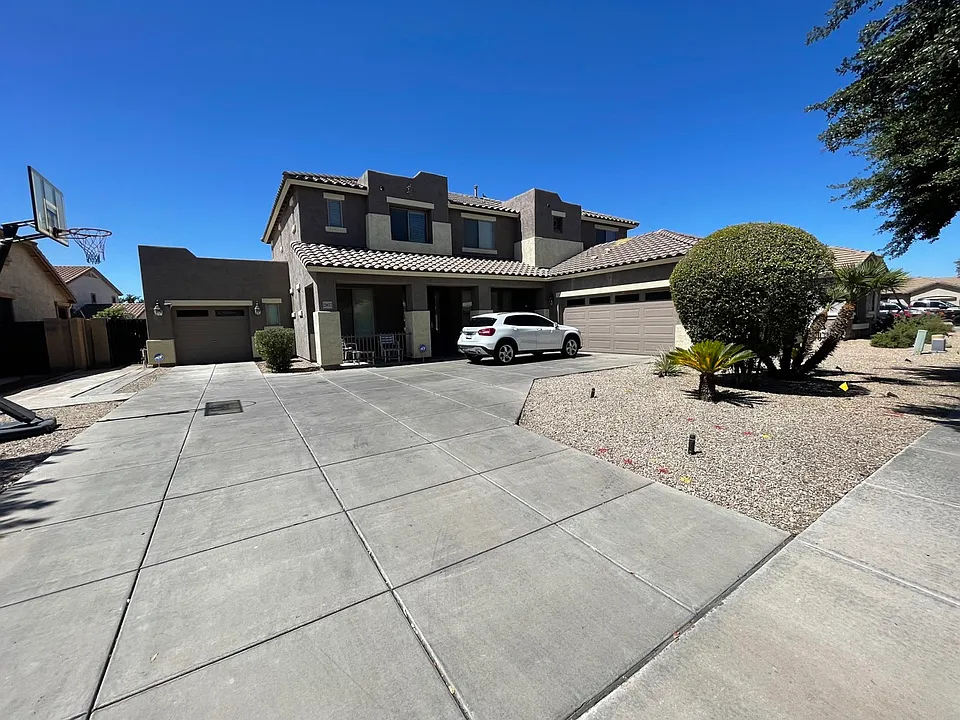 19417 E Oriole Way