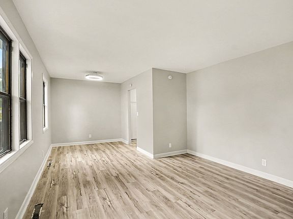 2nd image of 611 S 70th St