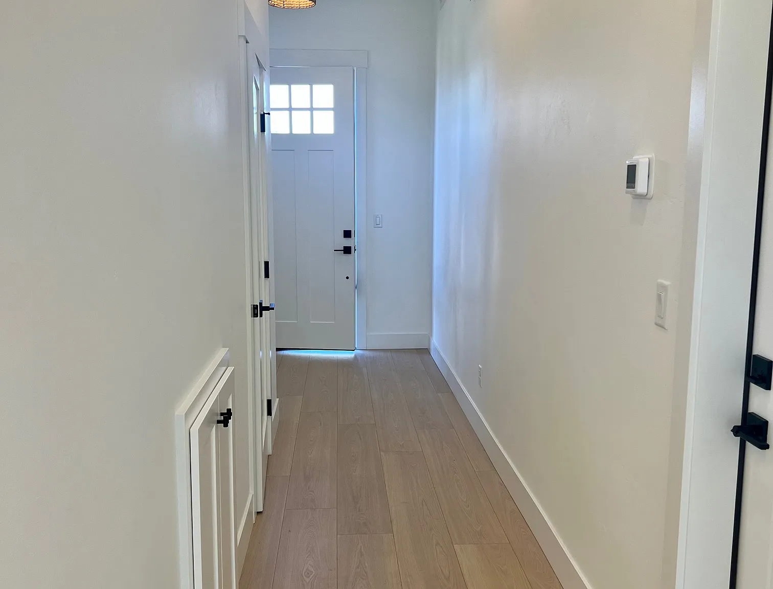 3 bed, 2.5 bath, 1864 sqft, $2,295 — Photo 2