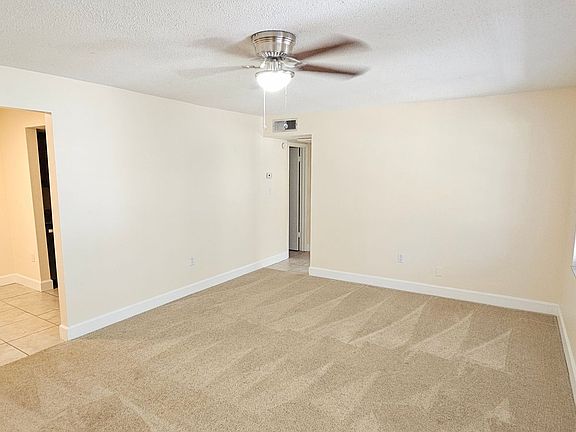 4th image of 700 E Airport Blvd APT E6