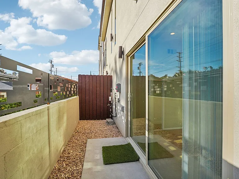 6162 Oak Crest Way — Photo 18