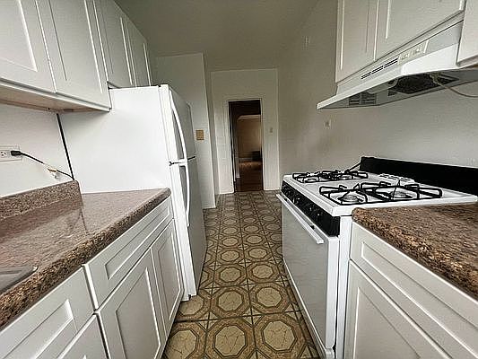 2nd image of 245 Seaman Ave #5H