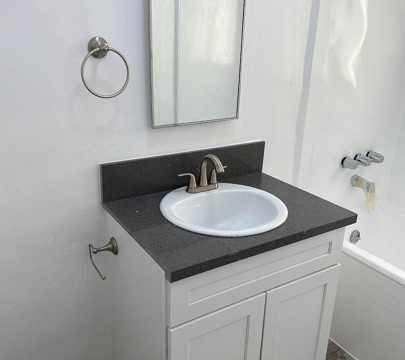 1st image of 819 Irolo St #201