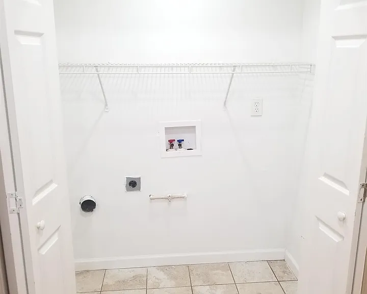 686 Morrow Rd — Photo 17