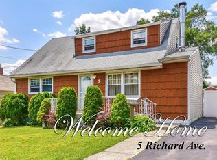 5 Richard Ave, Hopelawn, NJ 08861