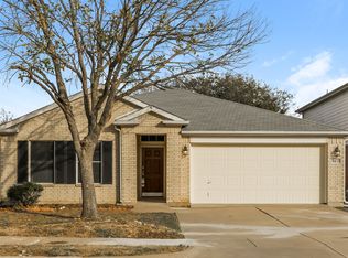 8433 Asheville Ln, Fort Worth, TX 76123