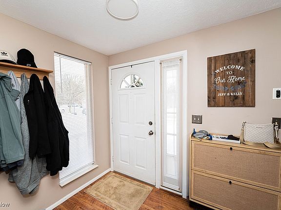 3rd image of 1187 Brookline Pl APT A