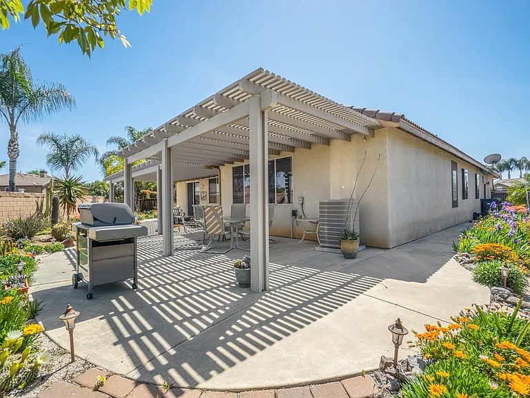 32154 Renoir Rd — Photo 33