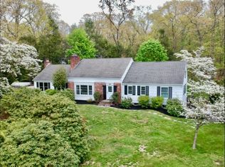 40 Crest Lake Dr, Oak Ridge, NJ 07438
