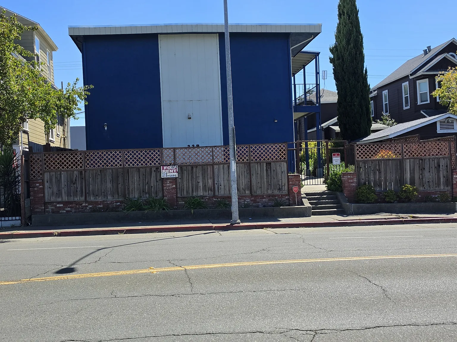 2 bed, 800 sqft, $2,000 — Photo 2