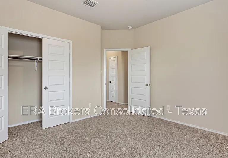 10610 Green Lake Dr — Photo 20