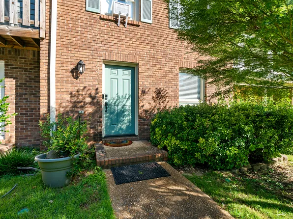 3220 Overton Manor Dr, Birmingham, AL 35243
