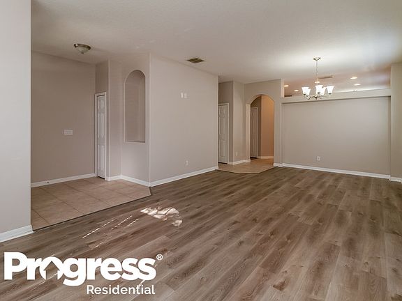 3rd image of 3784 Shawn Cir