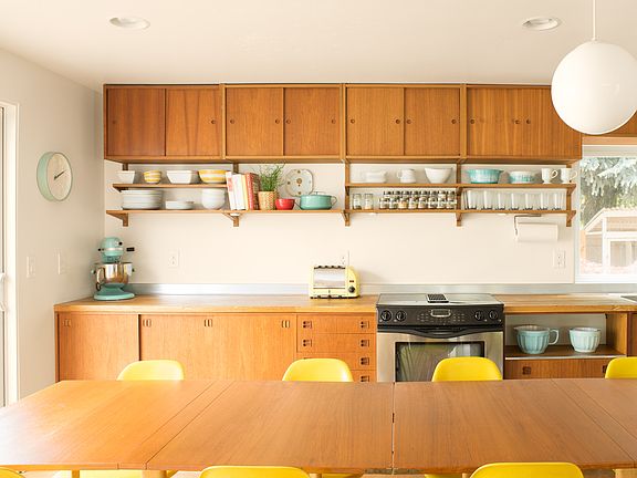 Kitchen with open shelving 