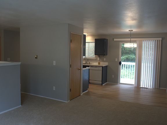 5th image of 7423 114th St E #B