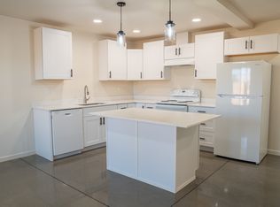 8517 E Beauchene Rd, Moxee, WA 98936