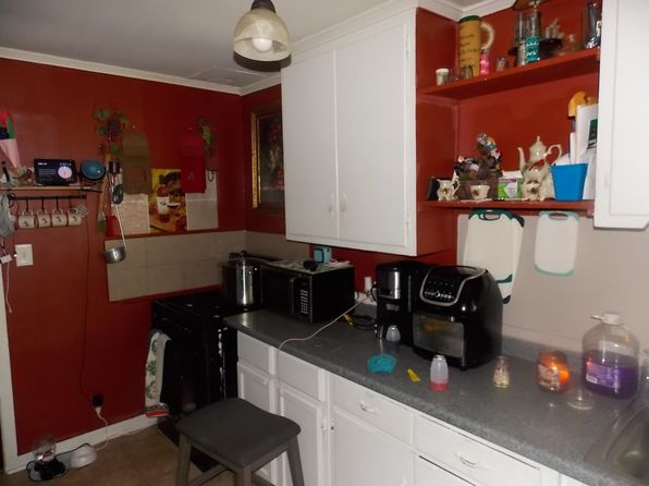 wichita-kansas-443846070 picture