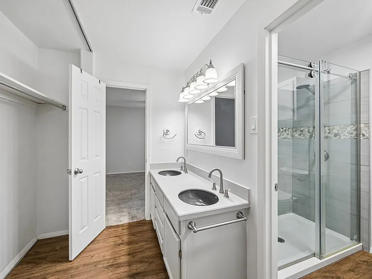 2908 Clear Springs Dr — Photo 18