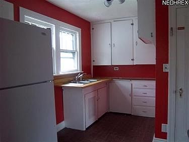 3rd image of 727 Roosevelt St NW
