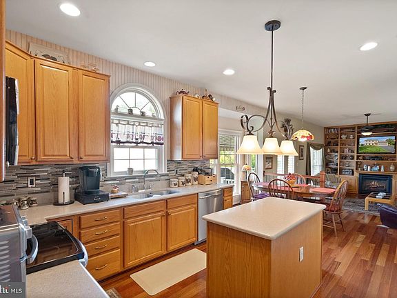 4th image of 10324 Winged Elm Cir