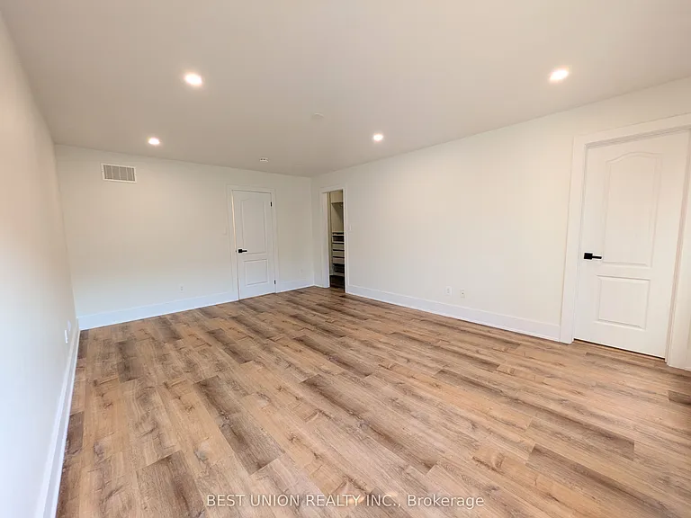 1596 Brandy Ct — Photo 22