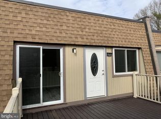 7932 Silverada Pl #126E, Alexandria, VA 22309