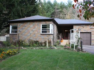 347 Middle Creek Rd, Triadelphia, WV 26059