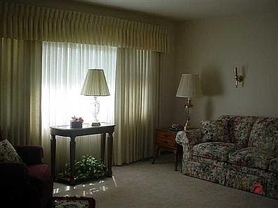 4th image of 1002 North Dr