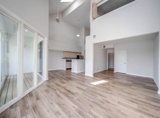 4401 Hunts Landing Rd APT 404, Hebron, OH 43025