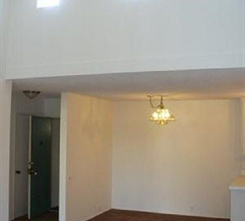 4th image of 1915 Cosenza Dr