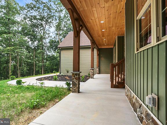 4th image of 34 Cold Springs Rd