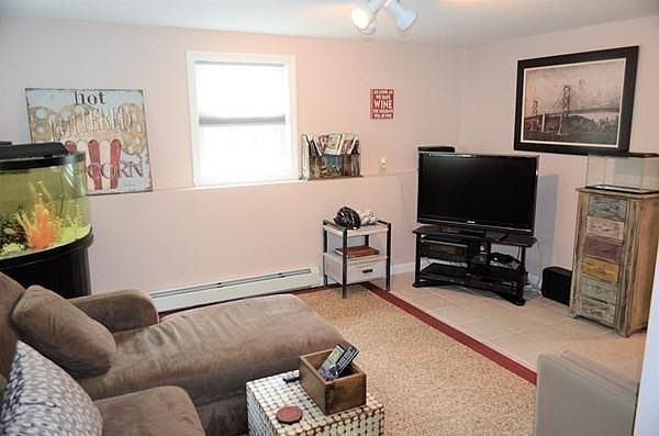 2nd image of 94 Mill St