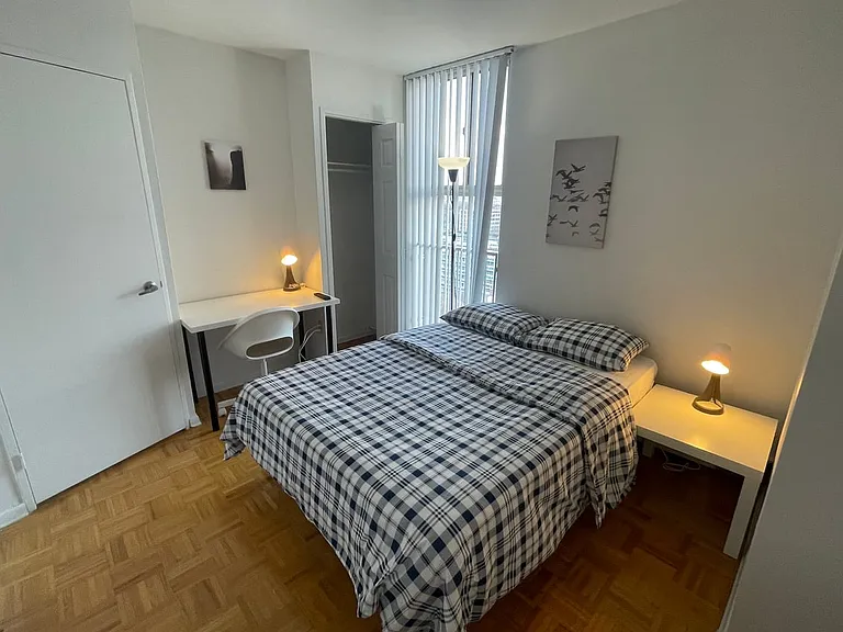 7 Walmer Rd #1202A — Photo 2