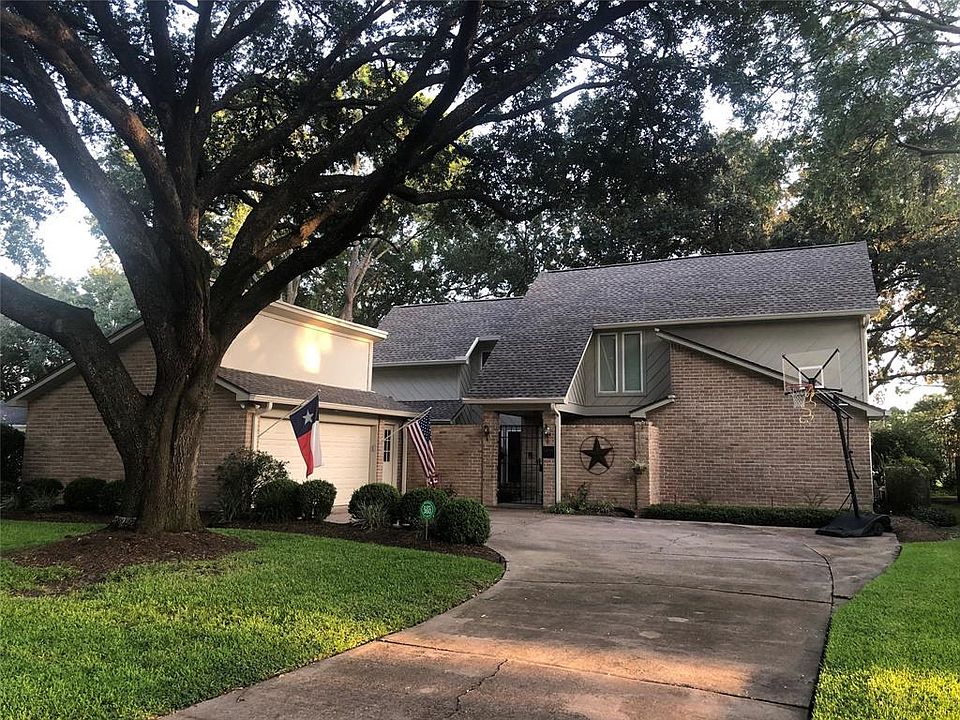 1st image of 14939 El Miranda Dr