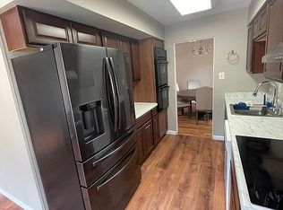 12406 Hatchway Ct, Woodbridge, VA 22192