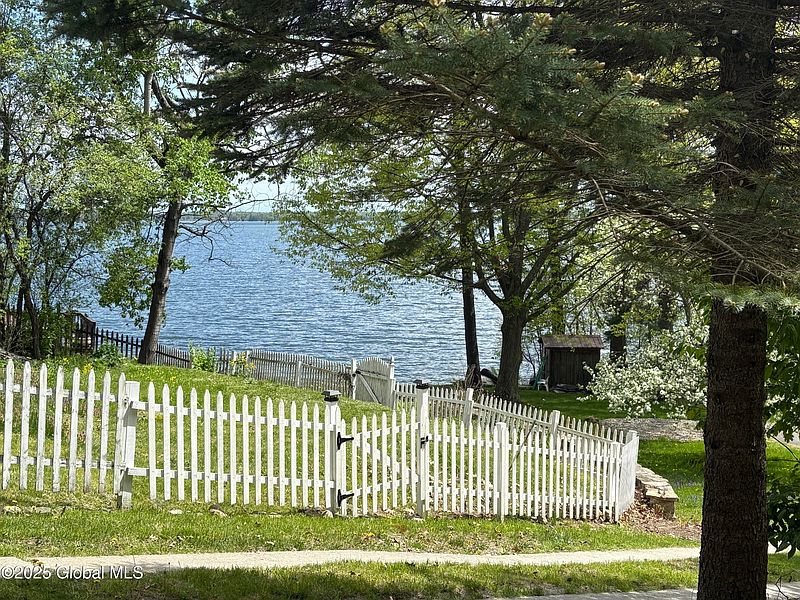 5th image of 157 Mullen Bay Lane