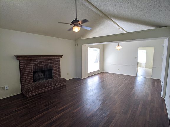 3rd image of 1205 Big Bend Dr