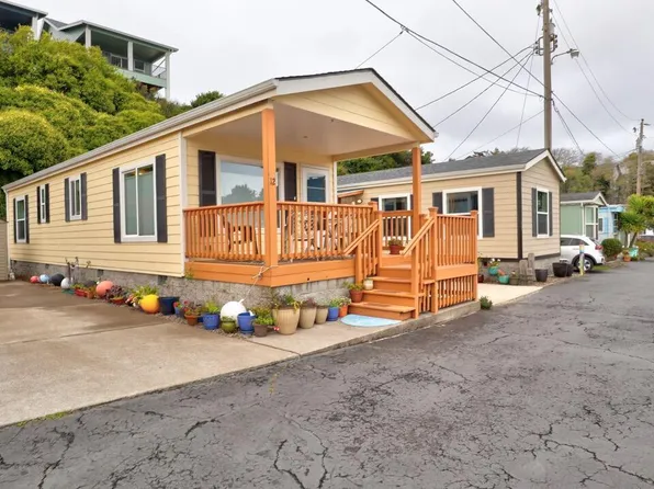 392 NW 3rd St Unit 12, Newport, OR 97365