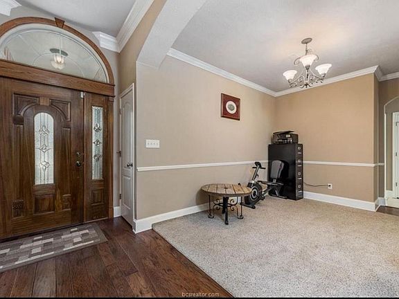 5th image of 4016 Pomel Dr