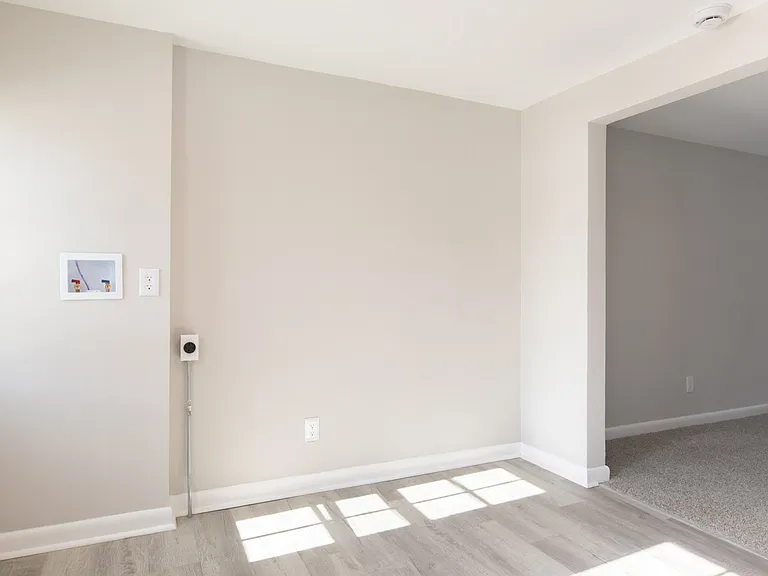 Central Air Conditioning in Newly Renovated Platinum Townhomes