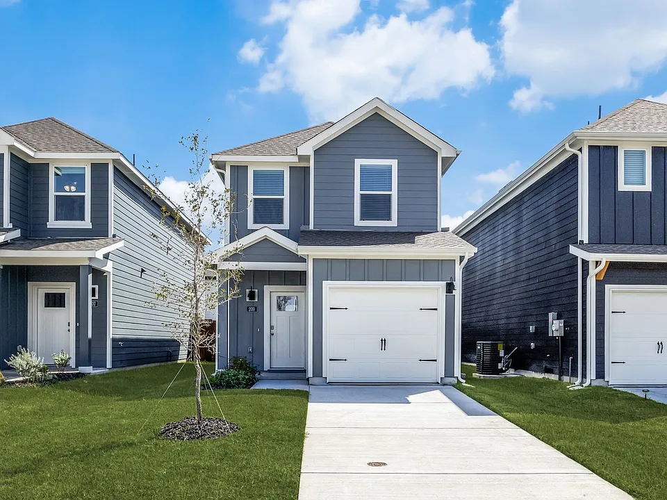 209 Tall Cedar Way