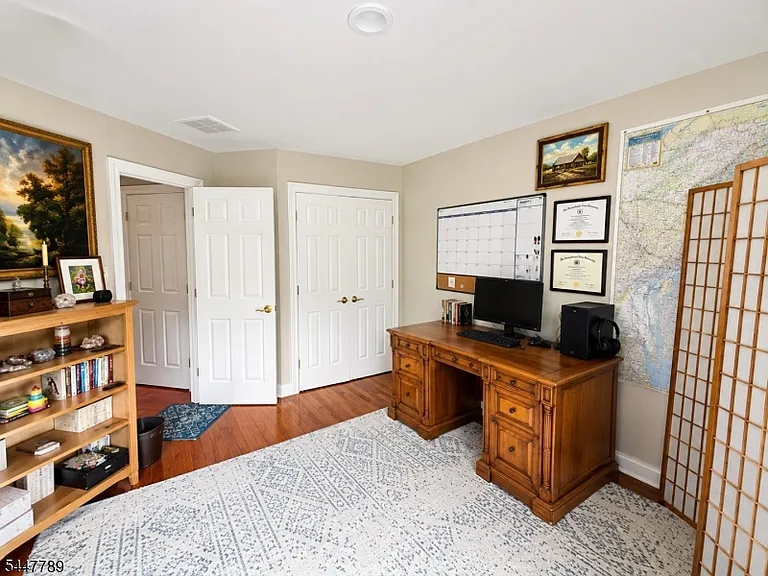 141 Main St #8 — Photo 10