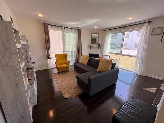 4th image of 11949 Goshen Ave APT 201