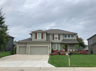 6011 Theden St, Shawnee, KS 66218