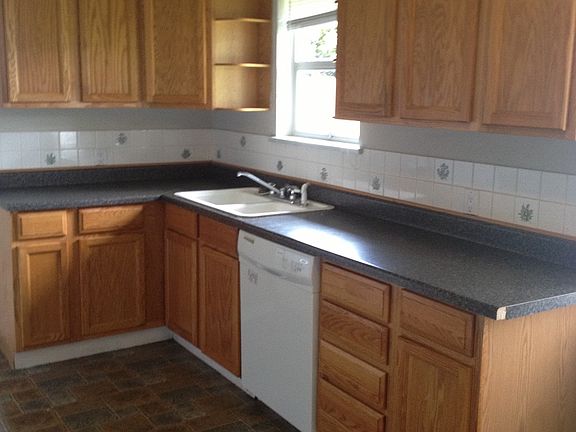 5th image of 8411 Lawndale Ave SW