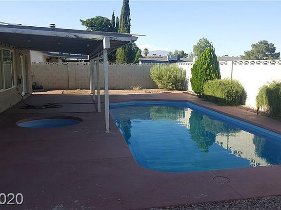 4th image of 1205 N Tenaya Way